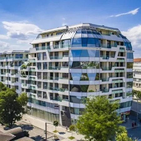 Appartement *hot* Main Square Brand New Luxury